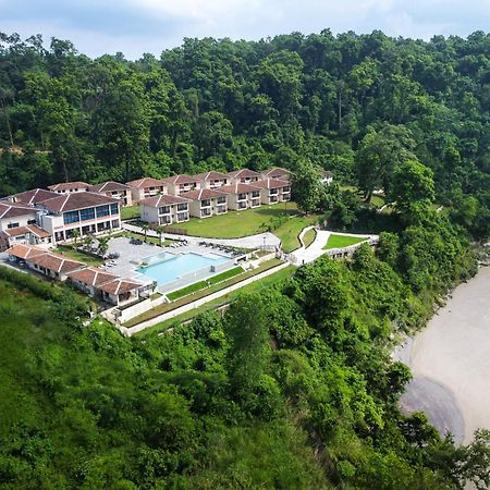 Regenta Resort & Spa By Riverside, Chitwan Buitenkant foto